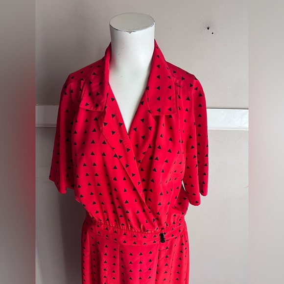 Liz Claiborne Red Midi Dress with Black Accents Size 10 - Picture 4 of 7